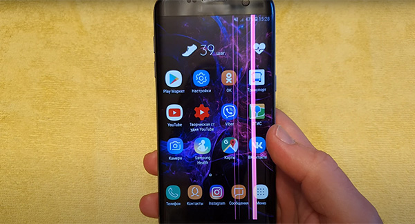 Полосы на экране Samsung Galaxy S7: решение